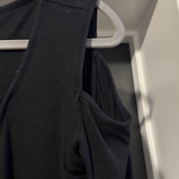 Elegant Black Women's Top - Picture 3 of 4